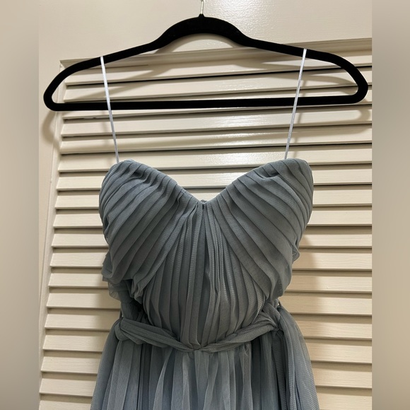Birdy grey XS bridesmaid or wedding dress. - Picture 3 of 4